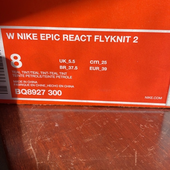 Nike Epic React Flynit 2 - Picture 6 of 6